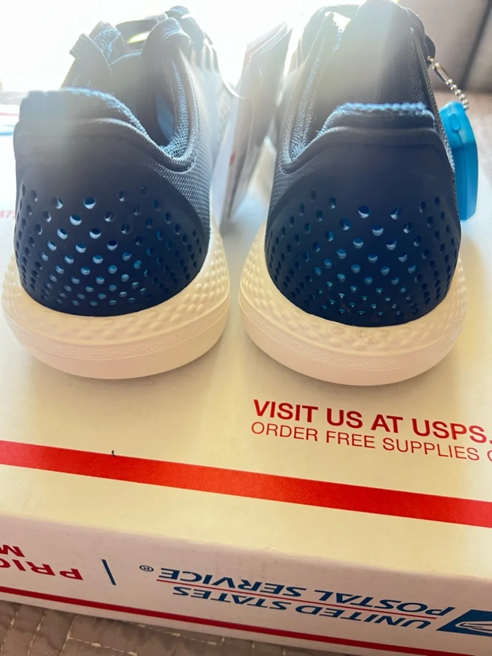 Crocs LiteRide Pacer Sneakers Men Size 7 Navy/ White Relaxed Fit NWT